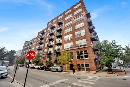 210-1500 W Monroe St, Chicago, IL, 60607-2415 | Card Image