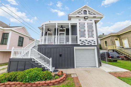 1611 19th St, Galveston, TX, 77550-8036 | Card Image