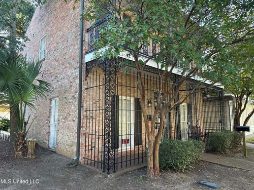 126 Rue Magnolia, Biloxi, MS, 39530-4218 | Card Image