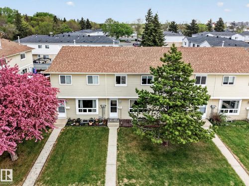 11-2131 Oak St, Sherwood Park, AB, T8A4W9 | Card Image