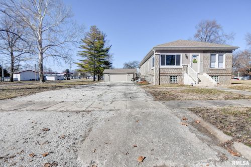 105 Richardson St, Kincaid, IL, 62540-4540 | Card Image