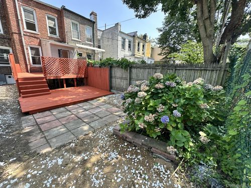 278 Eldert Ln, Brooklyn, NY, 11208 | Card Image