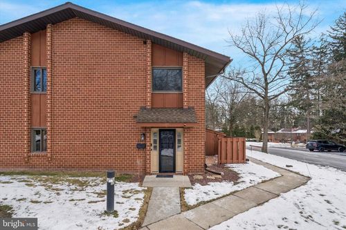 301-301 Worthington Dr, EXTON, PA, 19341-1643 | Card Image