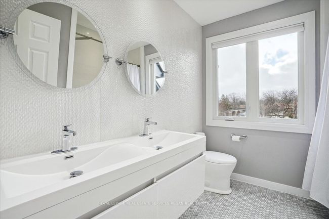 1585 Kerns Rd, House other with 7 bedrooms, 4 bathrooms and 6 parking in Burlington ON | Image 24
