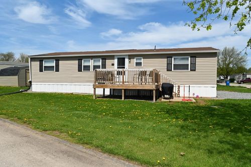 300 Chesapeake Est, THOMASVILLE, PA, 17364-9670 | Card Image