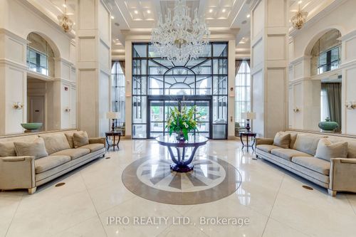 804-9255 Jane St, Vaughan, ON, L6A0K1 | Card Image