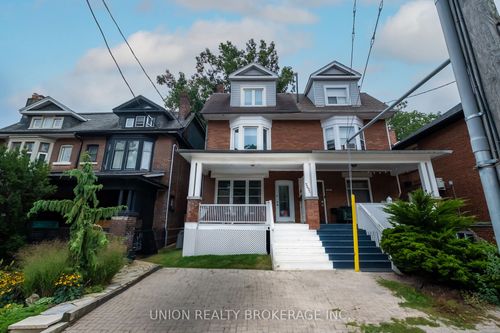 upper-2471 Queen St E, Toronto, ON, M4E1H8 | Card Image