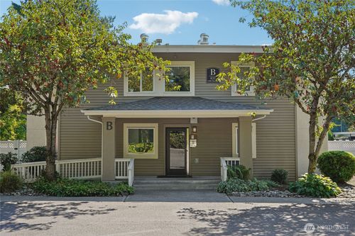 apt-b204-831 126th Pl Ne, Bellevue, WA, 98005-3233 | Card Image