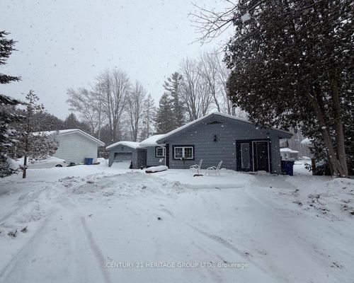 26826 Park Rd, Sutton West, ON, L0E1R0 | Card Image