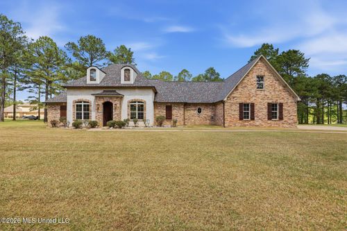 306 Kitty Hawk Cir, Brandon, MS, 39047-8809 | Card Image