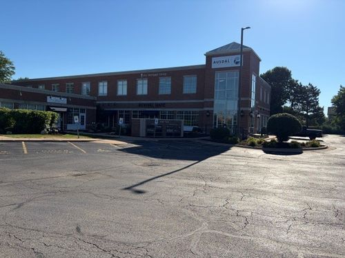 1-5171-5175 Utica Ridge Road, Davenport, IA, 52807 | Card Image