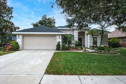 527 Bridle Path Way, Tarpon Springs, FL, 34688-7234 | Card Image