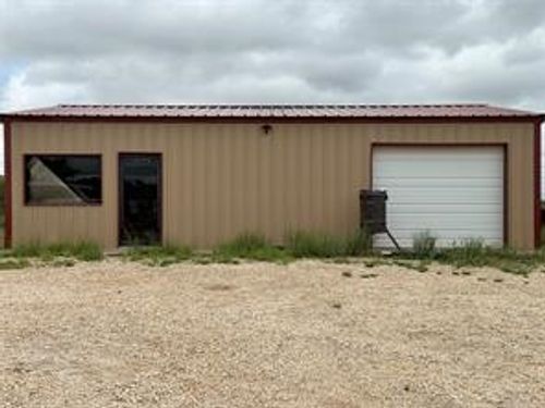 1604 N Swenson St, Stamford, TX, 79553-2908 | Card Image