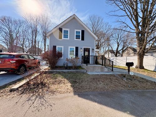 84 Emmet St, Brockton, MA, 02302-2315 | Card Image