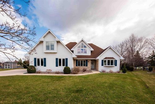 63 Westfield Circle, Fond Du Lac, WI, 54935 | Card Image