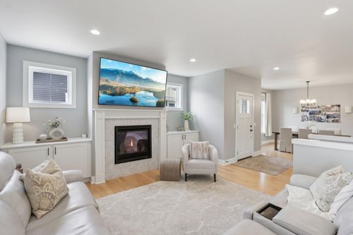 W7986 County Road B, LAKE MILLS, WI, 53551-9763 | Card Image