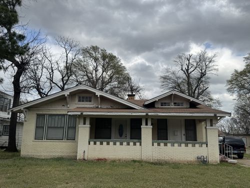 646 Fitzhugh Ave, Paris, TX, 75460-4476 | Card Image