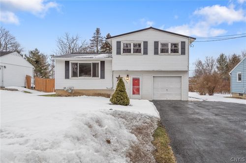 5782 Noel Rd, Cicero, NY, 13039-9565 | Card Image