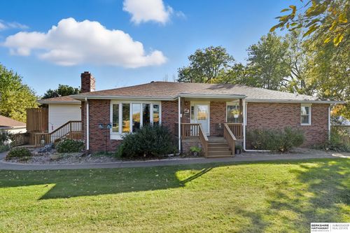 1703 Pinecrest Rd, Bellevue, NE, 68123-3965 | Card Image