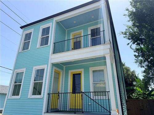 637 Lizardi St, New Orleans, LA, 70117-3853 | Card Image
