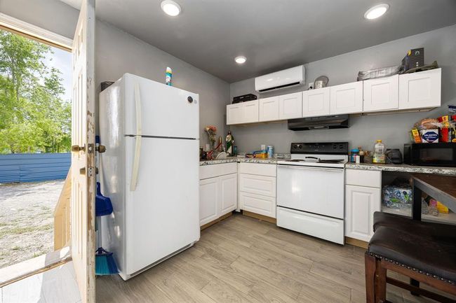 570 County Road 3558, House other with 4 bedrooms, 3 bathrooms and null parking in Cleveland TX | Image 27