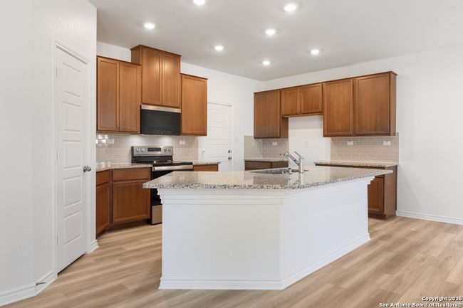 729 Maxwell Hts, House other with 3 bedrooms, 3 bathrooms and null parking in San Antonio TX | Image 8