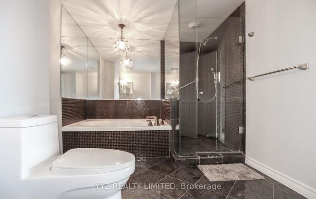 808 - 1 Clark Ave W, Condo with 2 bedrooms, 2 bathrooms and 2 parking in Vaughan ON | Image 23