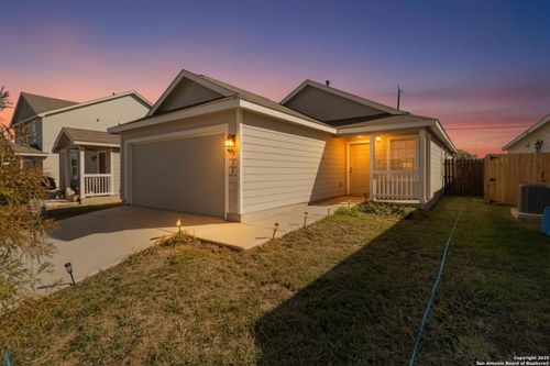 526 Ambush Rdg, San Antonio, TX, 78220-4451 | Card Image