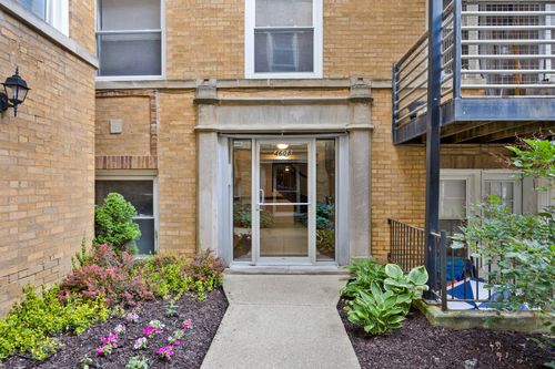 1w-4608 N Monticello Ave, Chicago, IL, 60625-6466 | Card Image