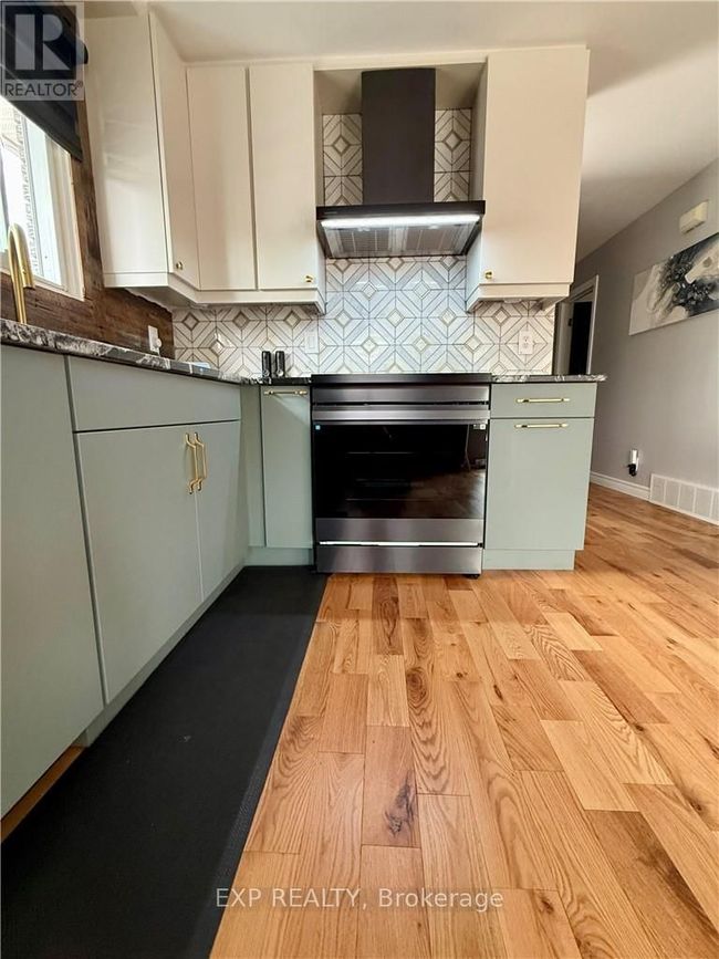 3135 Louis St, House other with 4 bedrooms, 2 bathrooms and 4 parking in Val Caron ON | Image 7