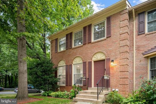 9126 Fisteris Ct, SPRINGFIELD, VA, 22152-2112 | Card Image