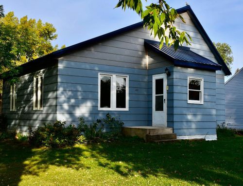 417 Lambert St, Oklee, MN, 56742-4264 | Card Image
