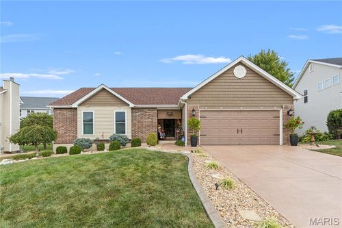 2003 Lunenburg Dr, Saint Peters, MO, 63376-8123 | Card Image