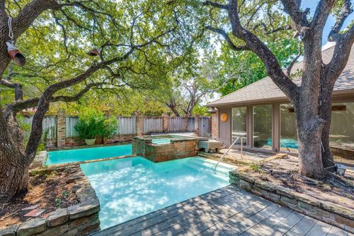 5703 Club Oaks Dr, Dallas, TX, 75248-1119 | Card Image