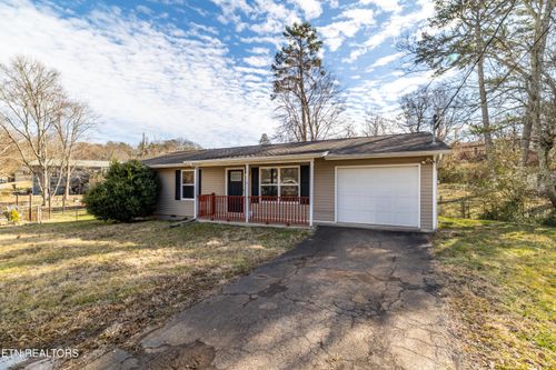 5601 Ludbury Ln, Knoxville, TN, 37921-3826 | Card Image