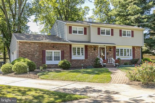 3 Camelia Ct, LAWRENCEVILLE, NJ, 08648-3201 | Card Image