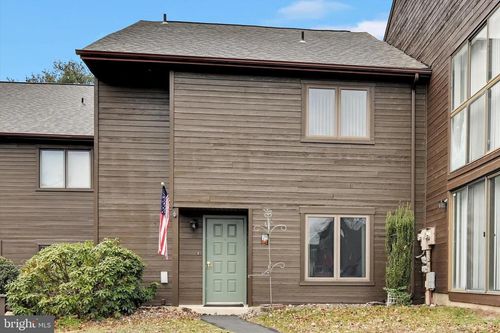 107 Village Rd, ORWIGSBURG, PA, 17961-9658 | Card Image