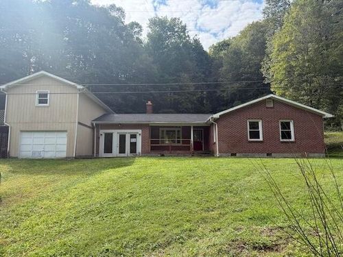 53 Happy Hollow Rd, Pineville, KY, 40977-8041 | Card Image