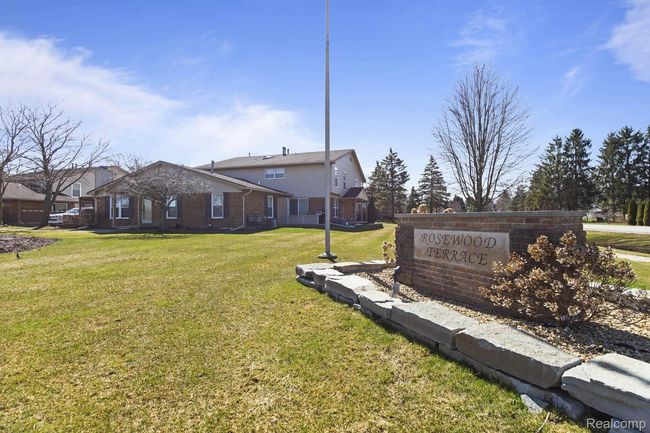 68405 Rosewood Ln, Condo with 2 bedrooms, 1 bathrooms and null parking in Richmond MI | Image 22