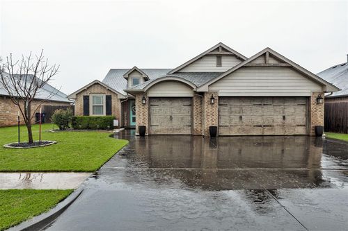16709 Monroe Dr, Edmond, OK, 73012-0932 | Card Image