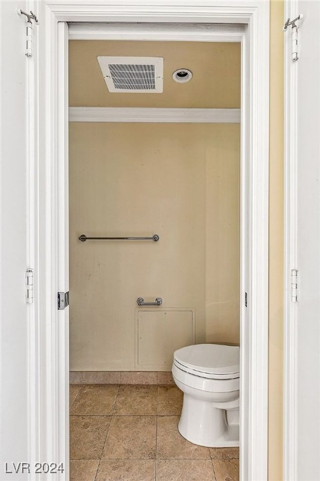 UNIT-903 - 322 Karen Ave, Home with 1 bedrooms, 2 bathrooms and 1 parking in Las Vegas NV | Image 13