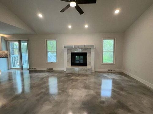 2301 Grant Ln, Columbia, MO, 65203-0642 | Card Image