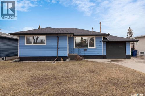 912 Av P N, Saskatoon, SK, S7L2W6 | Card Image