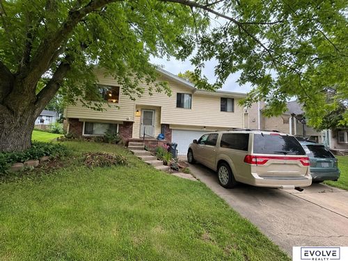 6157 Nw 9th Street, Lincoln, NE, 68521 | Card Image