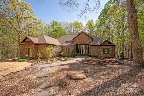 225 Riverton Rd, Weddington, NC, 28104-6003 | Card Image