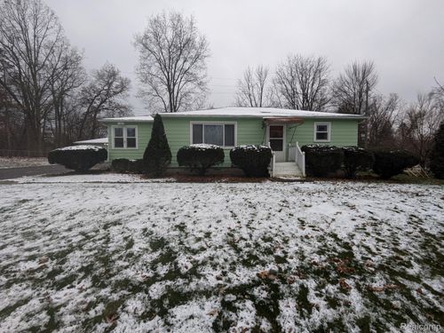 6305 Waldon Rd, Clarkston, MI, 48346-2461 | Card Image