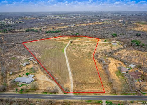12330 Pearsall Rd, Atascosa, TX, 78002-4939 | Card Image