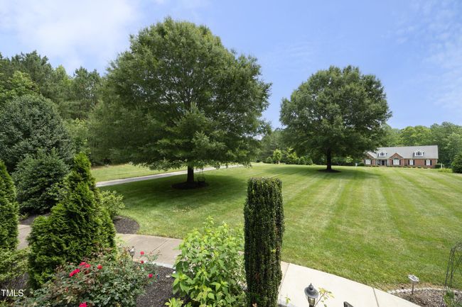 06FrontLawn | Image 7