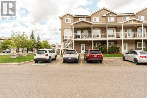79-53 Keystone Terr W, Lethbridge, AB, T1J5B8 | Card Image