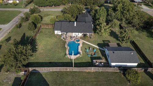 511 S Sulphur St, Leonard, TX, 75452-3113 | Card Image